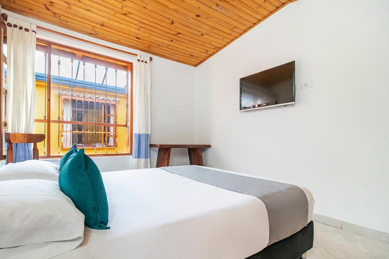 Ayenda Hotel Casona Santa Rosa Chía Buitenkant foto