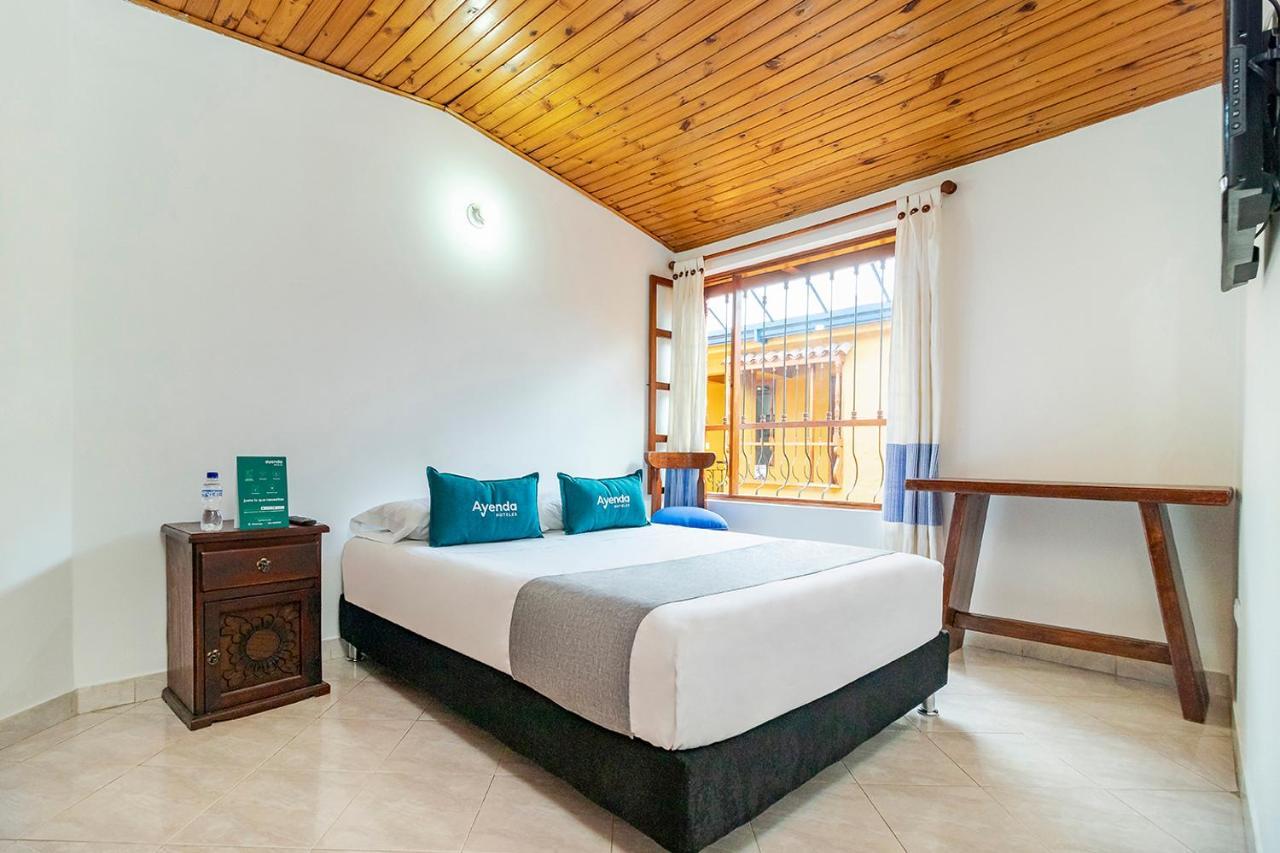 Ayenda Hotel Casona Santa Rosa Chía Buitenkant foto