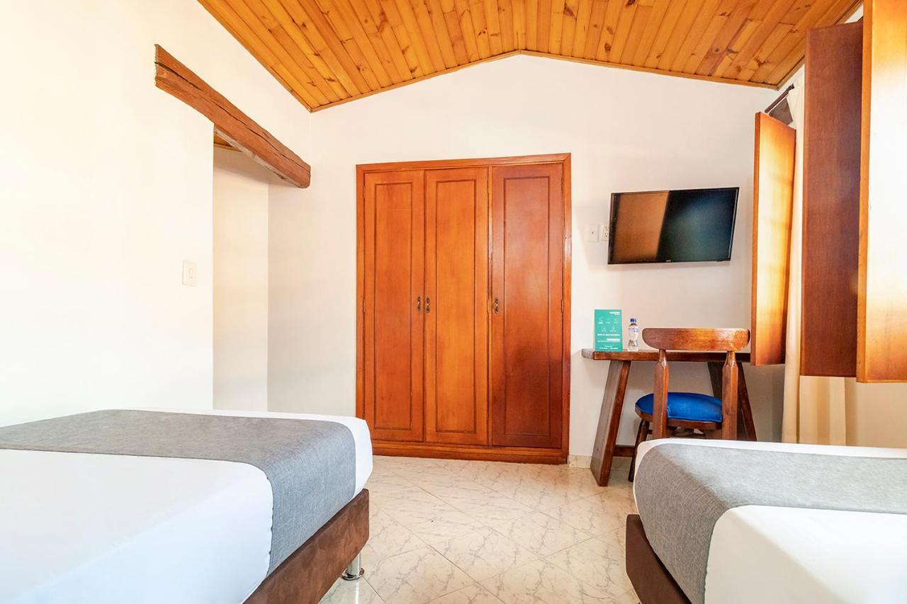 Ayenda Hotel Casona Santa Rosa Chía Buitenkant foto